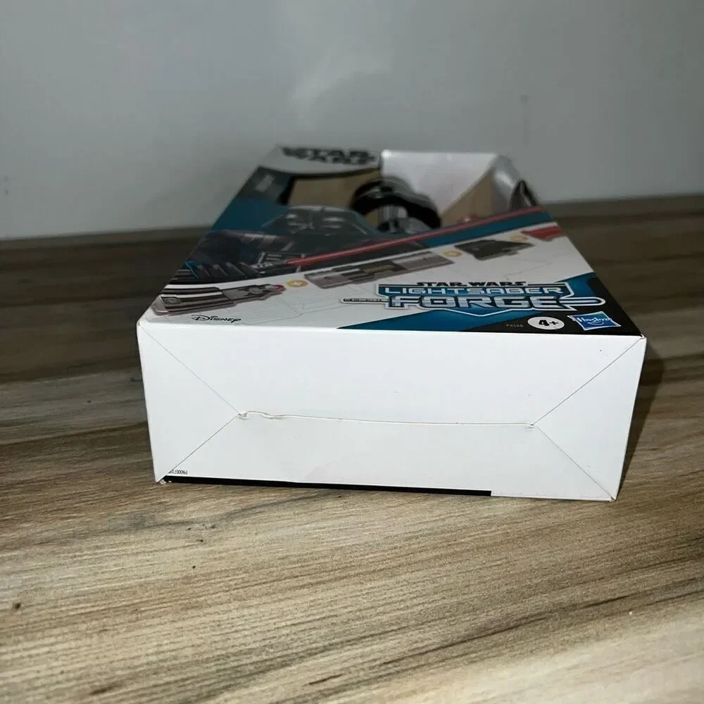 Star Wars Lightsaber Forge Darth Vader Extendable Red Lightsaber Roleplay Toy 4+ - Picture 7 of 7